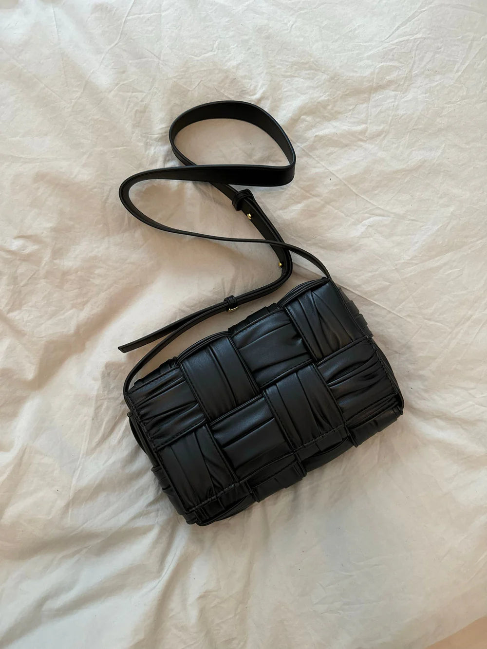 STOCK WOVEN BAG